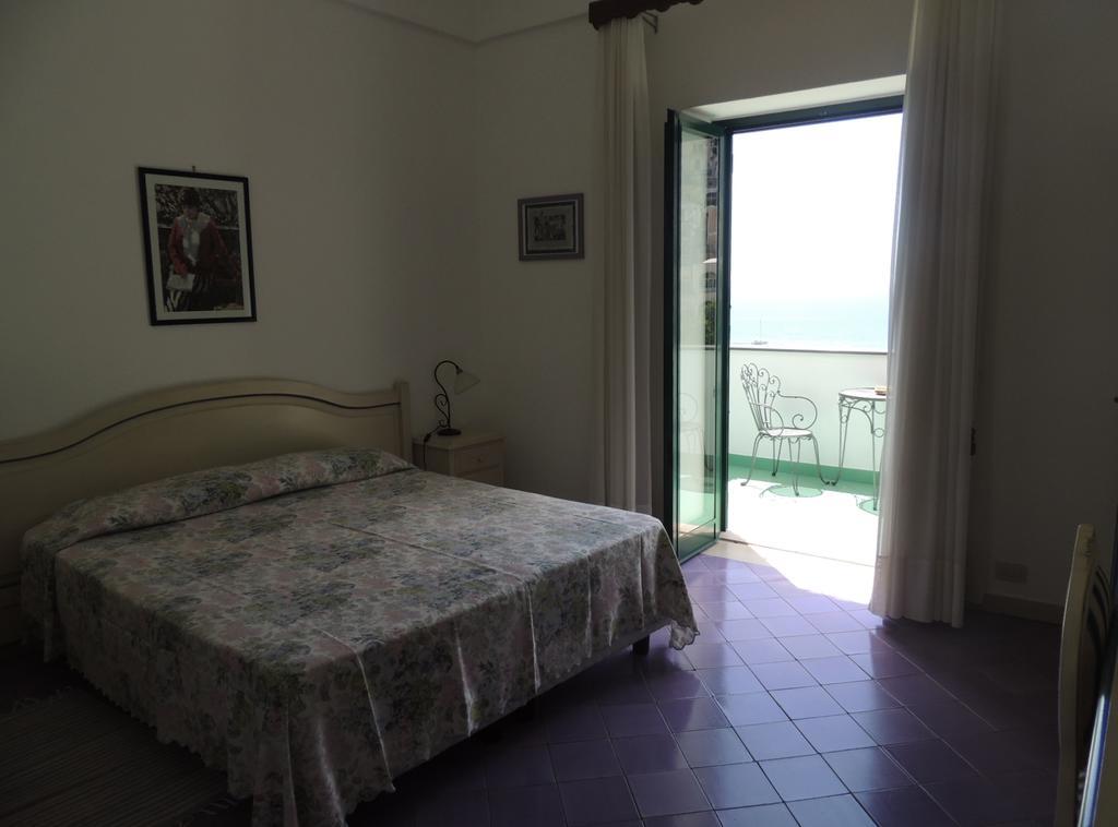 La Tavolozza Residence Positano Bagian luar foto