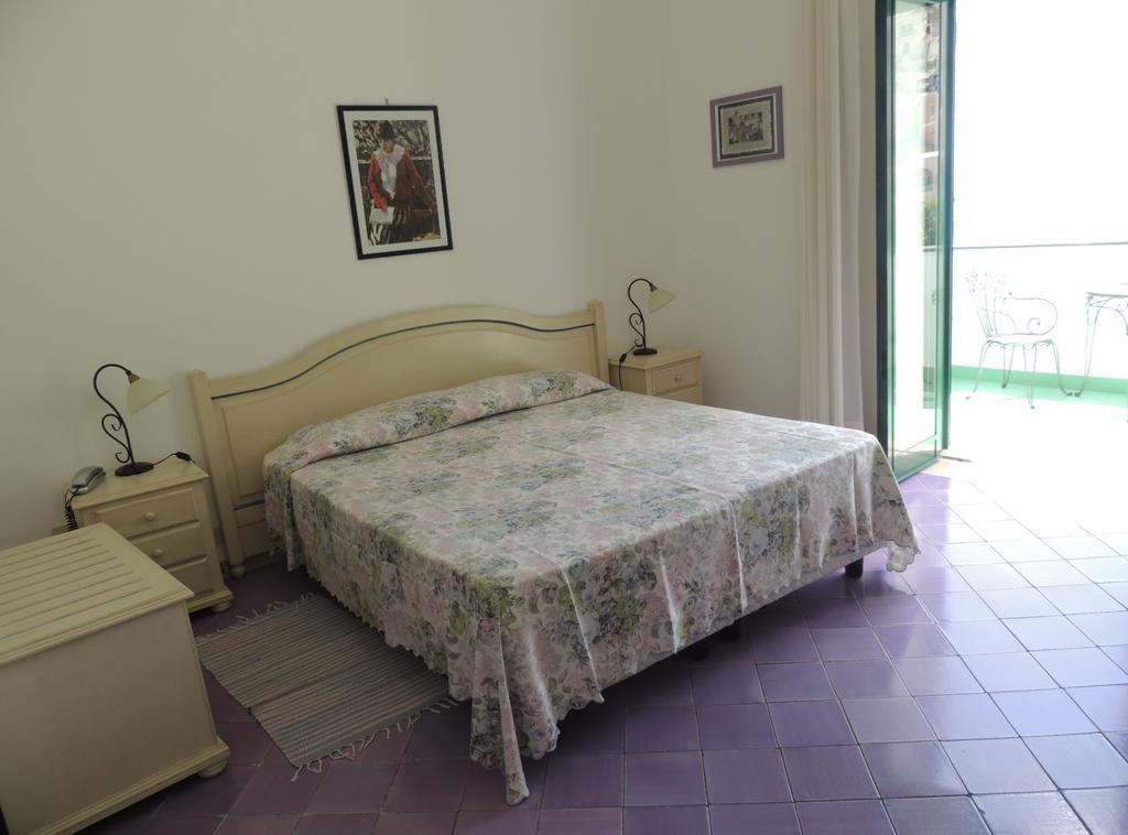 La Tavolozza Residence Positano Bagian luar foto
