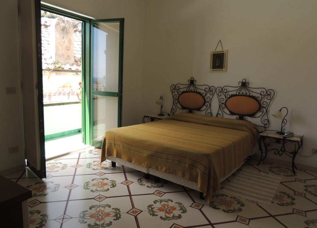 La Tavolozza Residence Positano Ruang foto